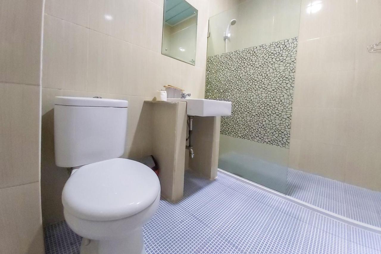 Oyo 3196 Hotel Taman Cinta Singkawang Exteriér fotografie